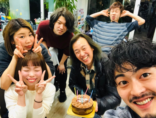三軒茶屋 ｂｏｓｓ誕生日おめでとう 美容室