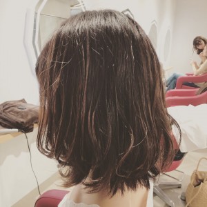 （三軒茶屋）コテ巻き重めボブ！（美容室）